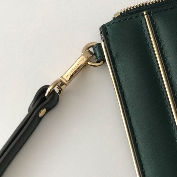 MICHAEL KORS Quilted Leather Tricolor Wristlet - Picture 8 of 15